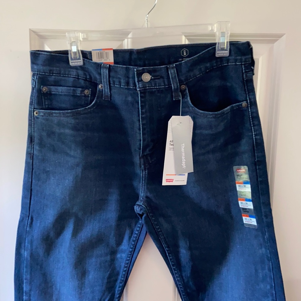 Levi’s 502 Taper Jeans.